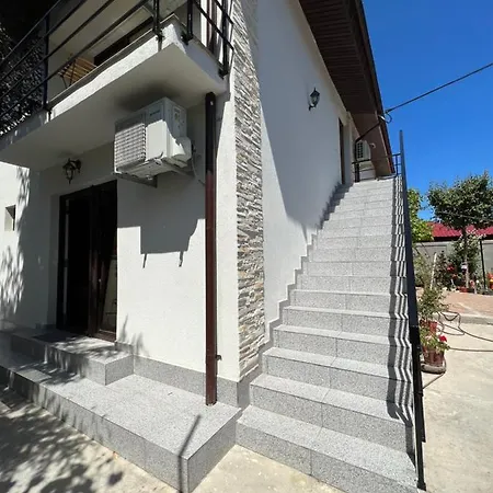 Vila Maxim *