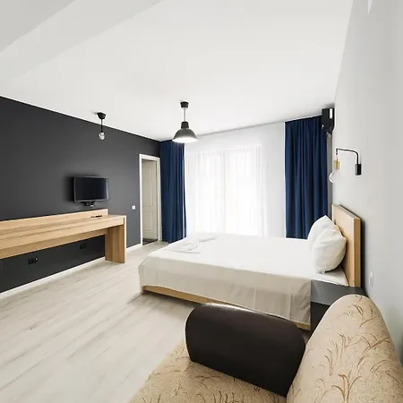 Πανσιόν Casa Maxim 3*