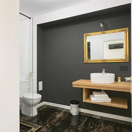 Casa Maxim Πανσιόν 3*