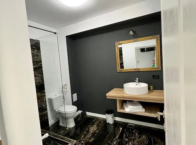 Casa Maxim בית הארחה 3*