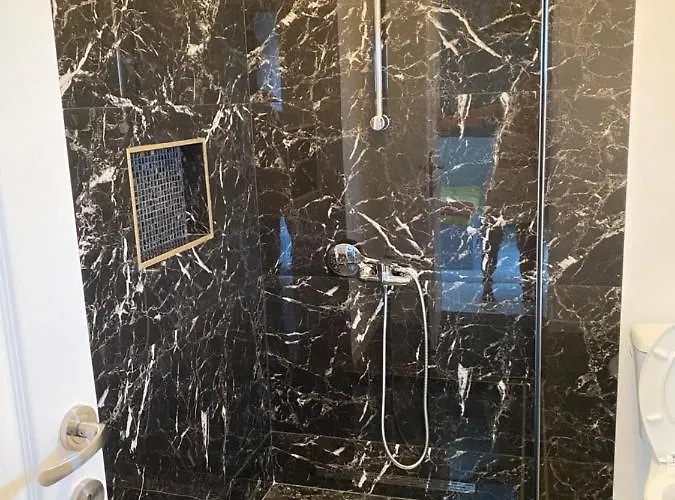 בית הארחה Casa Maxim אפורי נורד