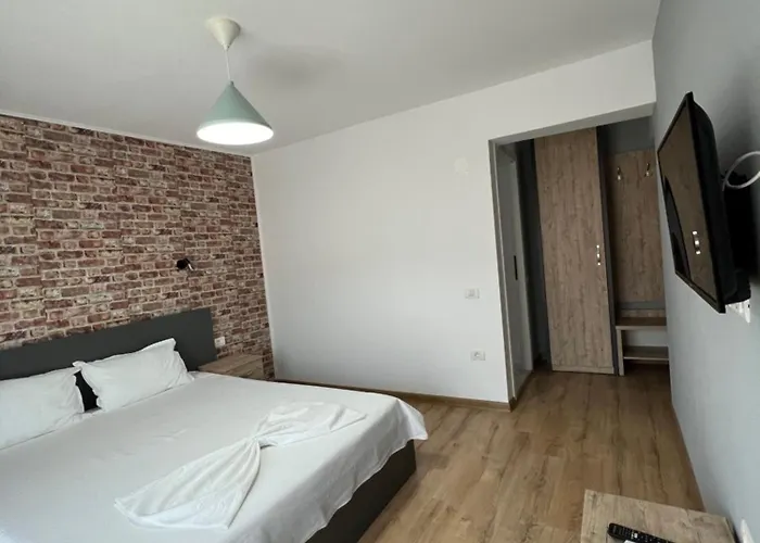 בית הארחה Casa Maxim 3*