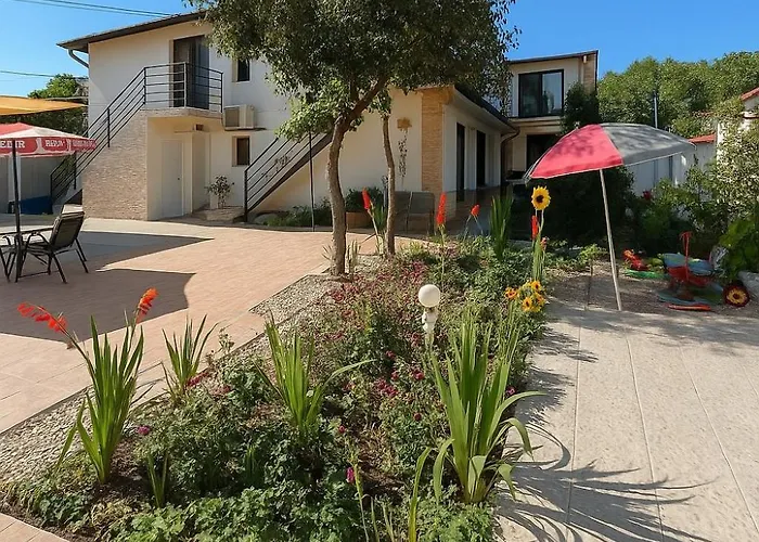 Casa Maxim אפורי נורד