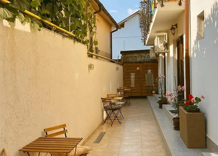 Casa Maxim 3* אפורי נורד