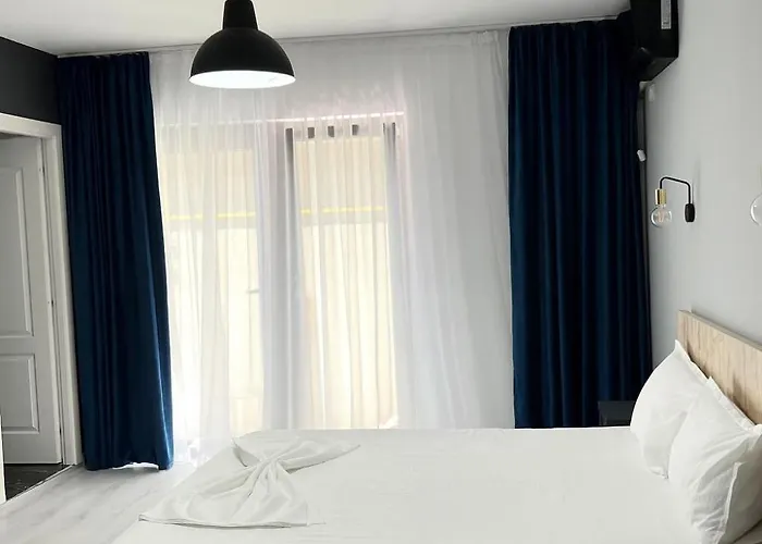 Casa Maxim בית הארחה 3*